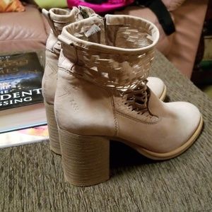 Oatmeal Colored Cool Way Ankle Boots